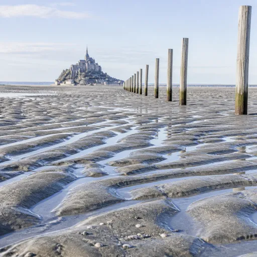 Vivre les grandes marées du mont Saint‑Michel : guide d’une expérience unique en Normandie