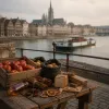 Un marché de Noël à Rouen entre patrimoine, lumière et Seine